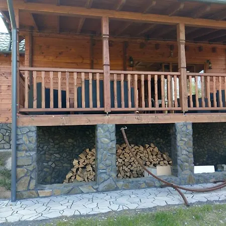 U Charnasia 山林小屋 *